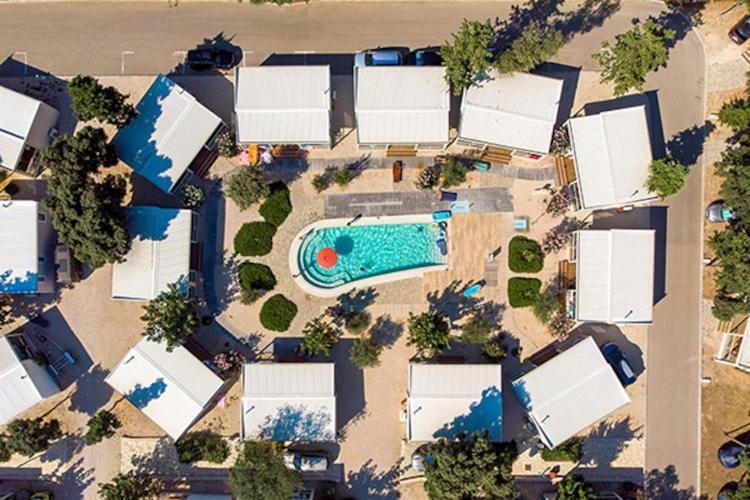 Mobile Home Mediteran Superior By The Pool In Caravan Park Strasko, Novalja Εξωτερικό φωτογραφία